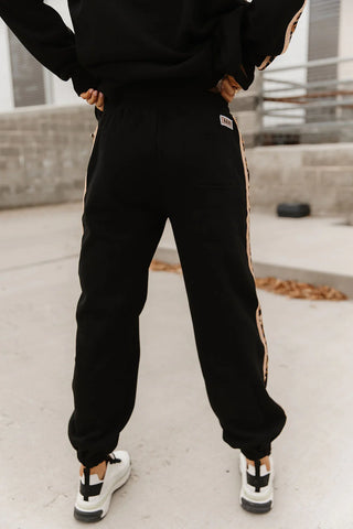 *Ampersand Ave* Comfort Zone Joggers - Fearless & Free