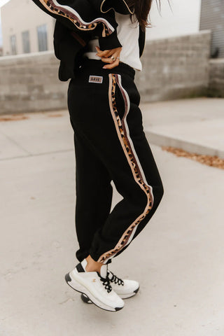 *Ampersand Ave* Comfort Zone Joggers - Fearless & Free