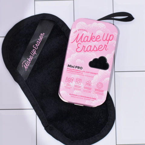 ~ DAY 5 ~ MakeUp Eraser - Black Mini Pro