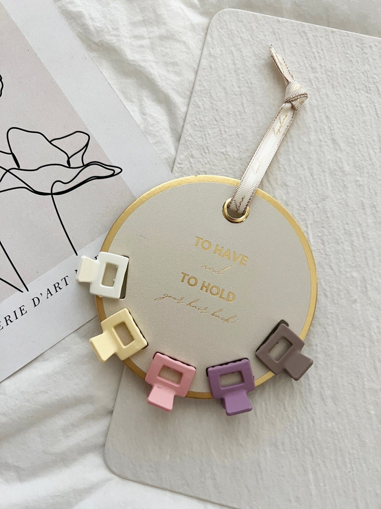~ DAY 8 - Mini Hair Claw Ornament ~