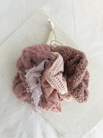 ~ DAY 10 - Gabi Scrunchie Set ~